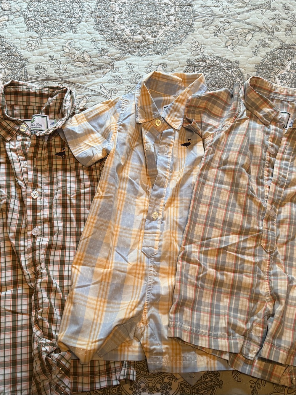 Plaid Short-Sleeve Baby One-Piece Bodysuit in Yellow and Blue Properly Tied
